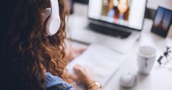 woman-video-call-screen